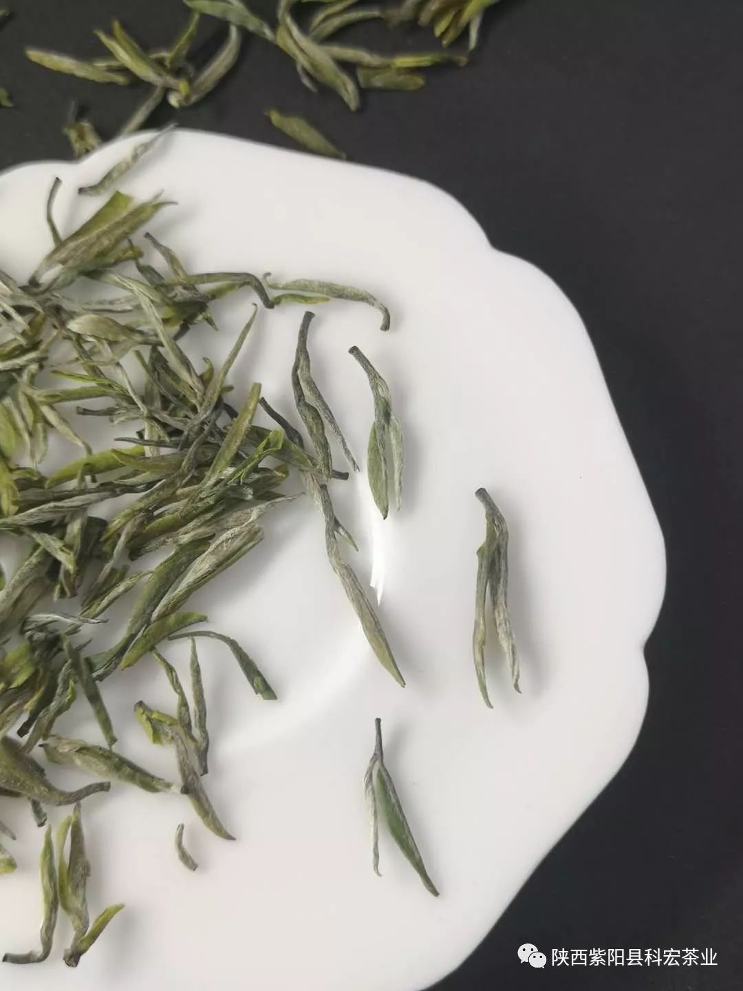 富硒茶冲泡颜色(冲泡茶颜色富硒好吗)-硒宝网