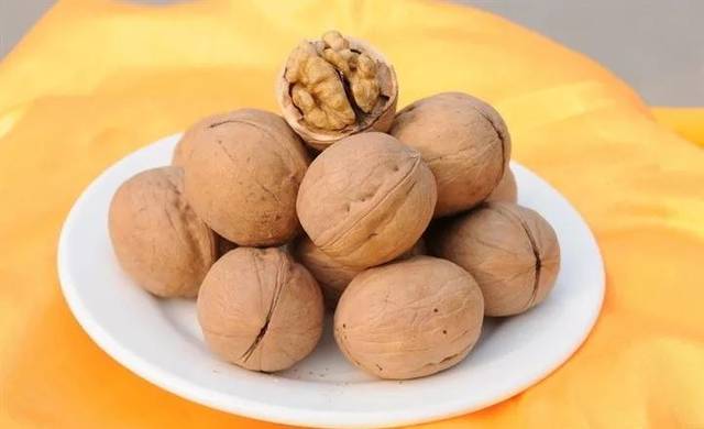 高山富硒野放茶（高山富硒茶属于什么茶）-硒宝网