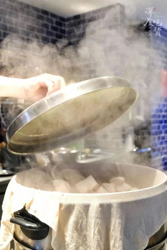 富硒茶怎么咸的（富硒茶中的硒指什么）-硒宝网