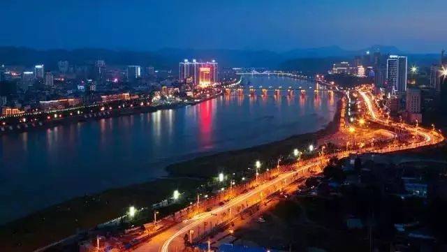 郧西有富硒茶吗（湖北富硒茶多少钱一斤）-硒宝网