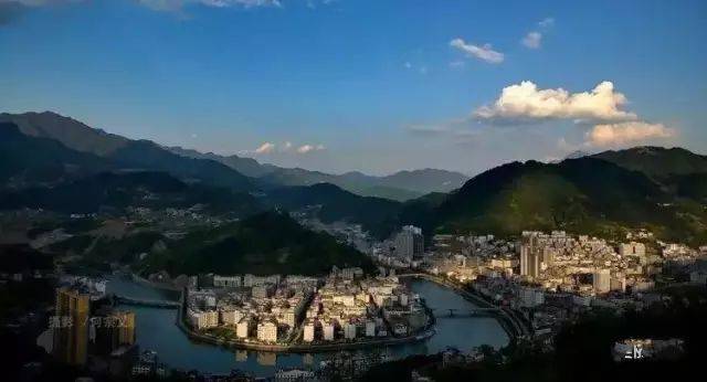 郧西有富硒茶吗（湖北富硒茶多少钱一斤）-硒宝网