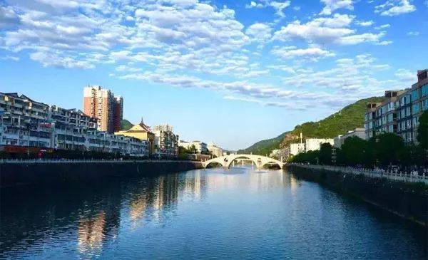 郧西有富硒茶吗（湖北富硒茶多少钱一斤）-硒宝网