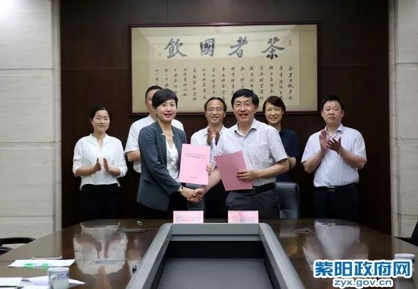 富硒茶加什么花（茶花加什么肥料最好）-硒宝网