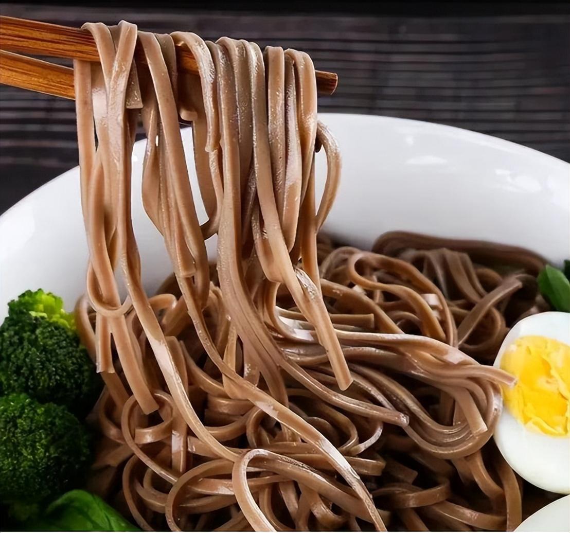 富硒面粉做面条(面粉面条富硒做什么好吃)-硒宝网