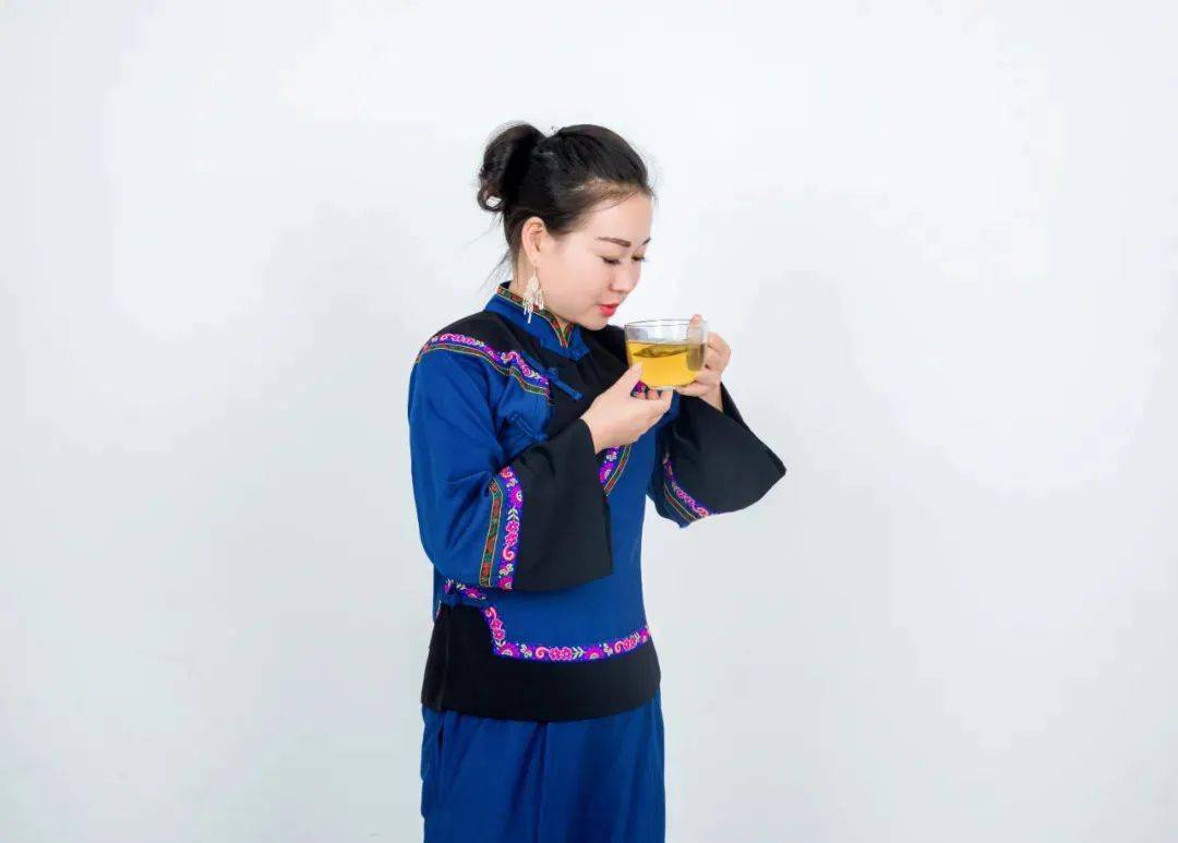 藤匠人富硒莓茶(藤茶视频)-硒宝网