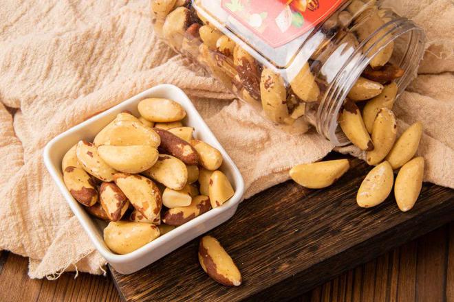 吃坚果可以补硒么(坚果含硒高的食物有哪些)-硒宝网