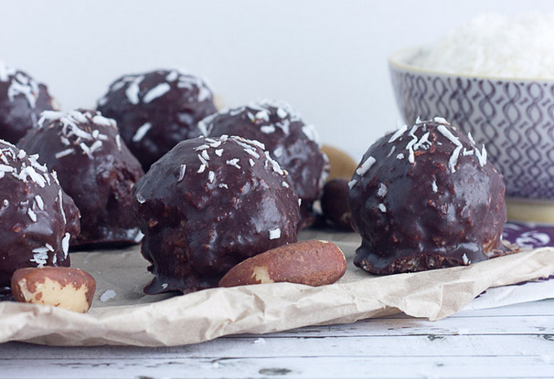 补硒的坚果是哪些(坚果含硒高的食物有哪些)-硒宝网