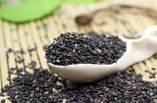 指甲软可以补硒吗（缺硒指甲变化）-硒宝网