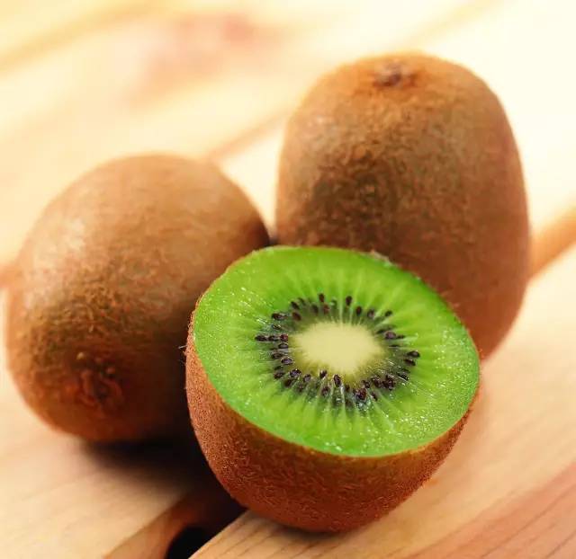 指甲软可以补硒吗（缺硒指甲变化）-硒宝网