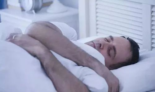 补硒有助眠作用吗(硒助睡眠)-硒宝网