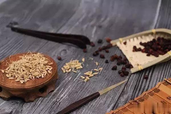 补硒会影响脾胃吗（缺硒会导致胃炎吗）-硒宝网