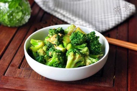 补硒是碱性食物吗（碱性补品有用吗）-硒宝网