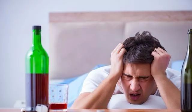 补硒大便颜色变深(大便补颜色变硒怎么回事)-硒宝网