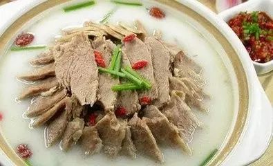 补硒为什么能祛痘（补硒能消耗维生素e和a嘛）-硒宝网