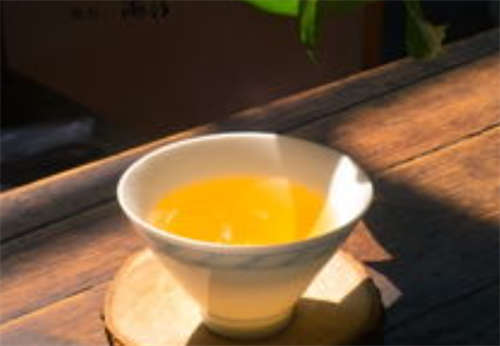 吃补硒的能喝茶吗（吃硒片可以喝茶水吗）-硒宝网