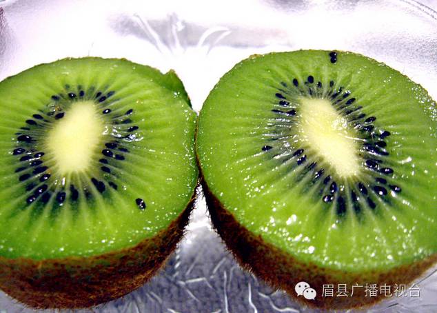 猕猴桃补硒的食物(猕猴桃补食物硒含量高吗)-硒宝网