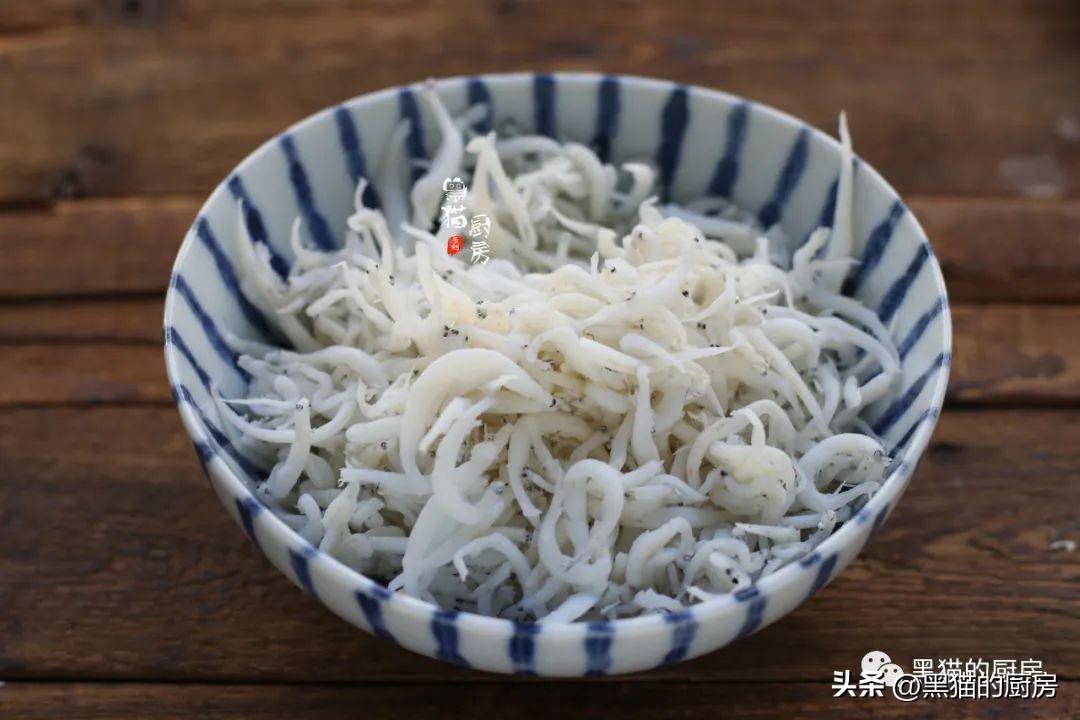 每天一个鸡蛋补硒（含硒鸡蛋一天可以吃几个）-硒宝网