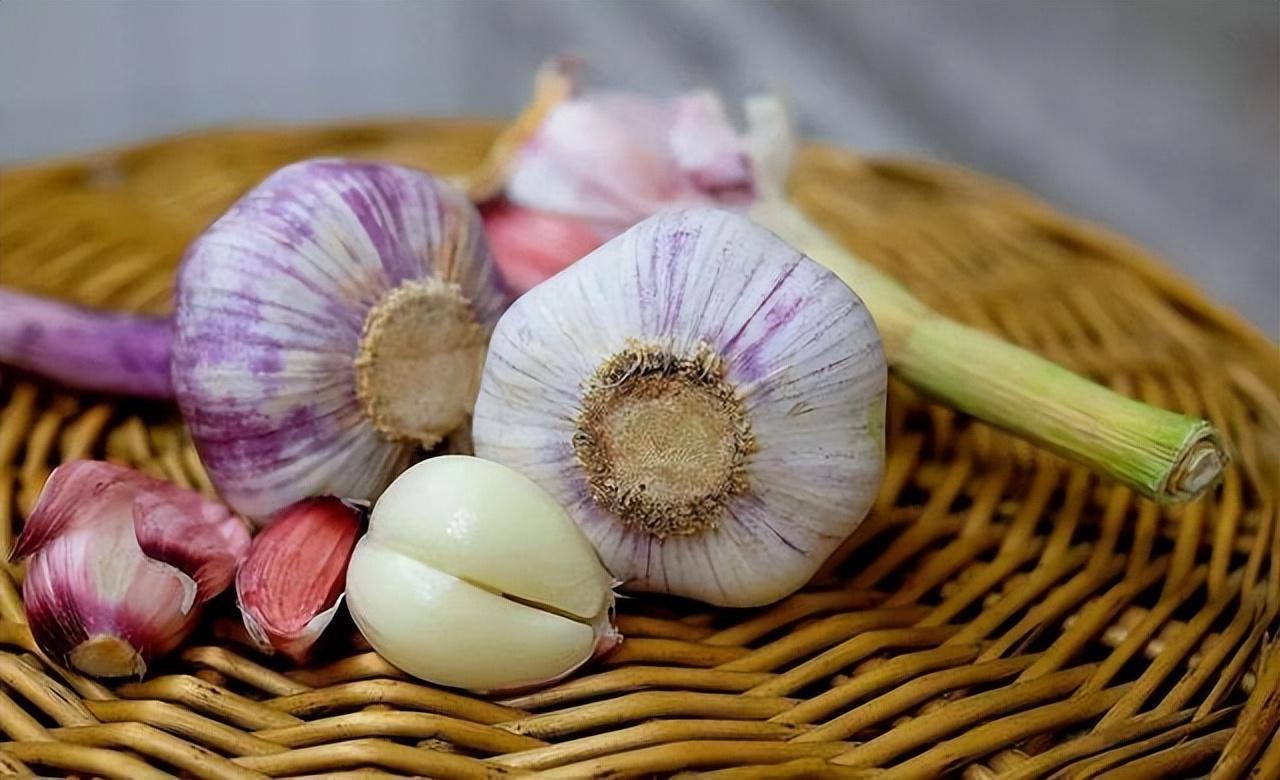 补硒后的胃酸过多(补胃酸过硒后能喝酒吗)-硒宝网