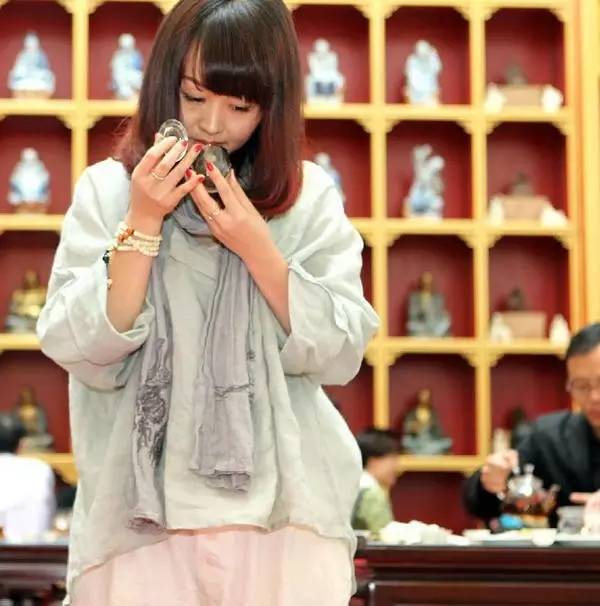 富硒雀舌是什么茶(万源富硒雀舌茶价格)-硒宝网