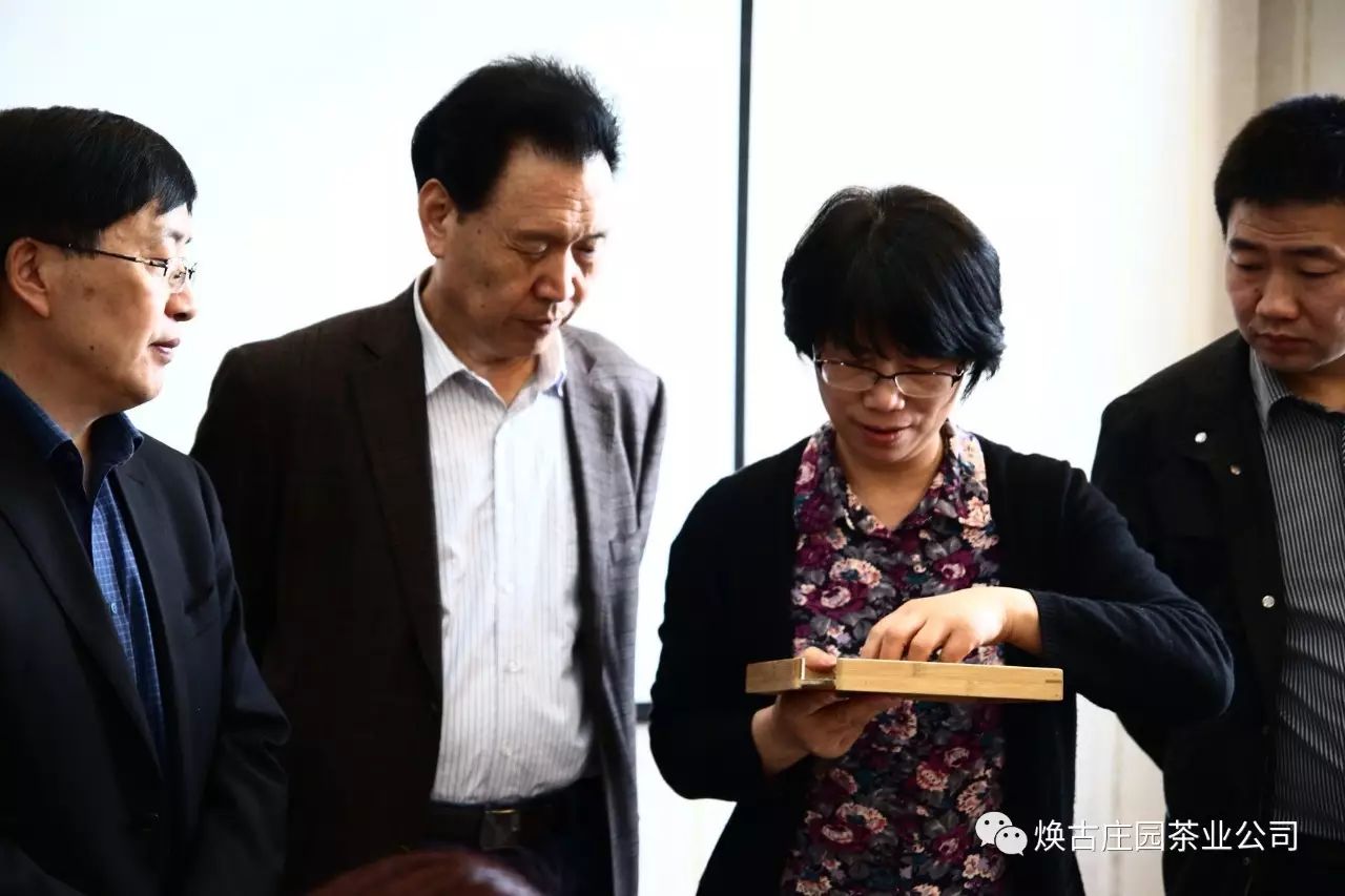 紫阳富硒茶硒姑娘(硒姑娘酒多少钱一箱红柔和)-硒宝网