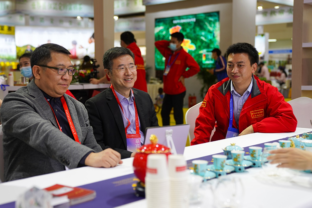 恩施富硒茶哪里买(恩施富硒茶哪个牌子好)-硒宝网