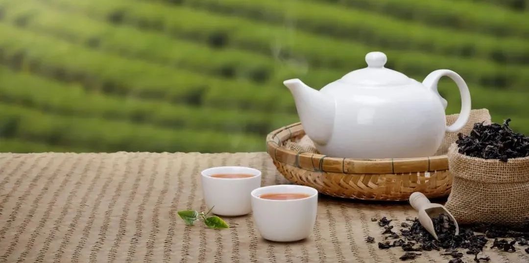 女人喝富硒茶好吗（喝富硒茶能补硒吗）-硒宝网