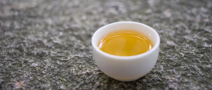 女人喝富硒茶好吗（喝富硒茶能补硒吗）-硒宝网