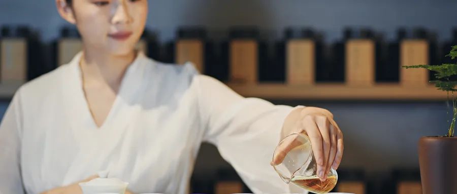 女人喝富硒茶好吗（喝富硒茶能补硒吗）-硒宝网