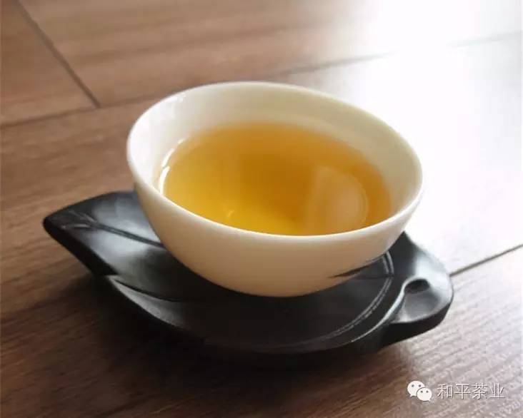 为什么富硒茶沉底（富硒茶口感入口偏涩）-硒宝网