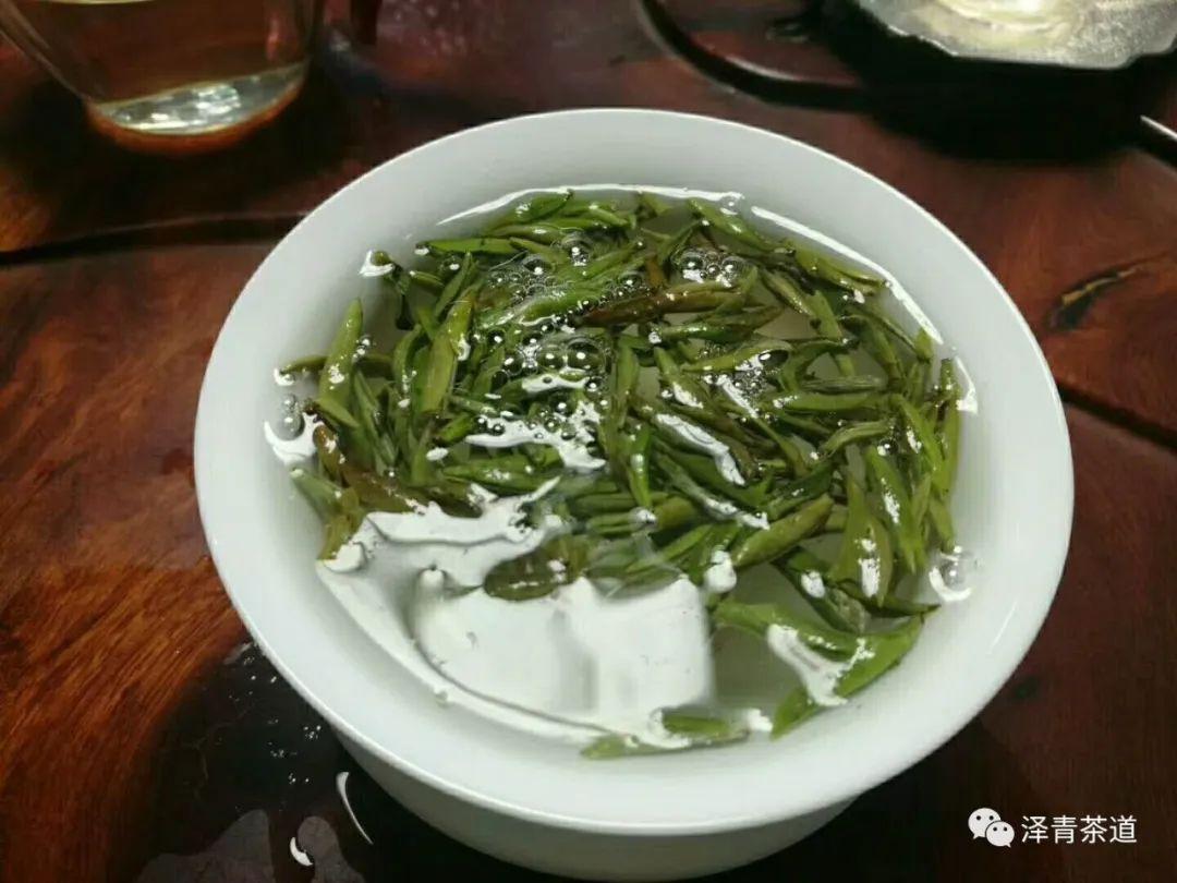 富硒茶是普洱茶吗（茶普洱富硒是什么味道）-硒宝网