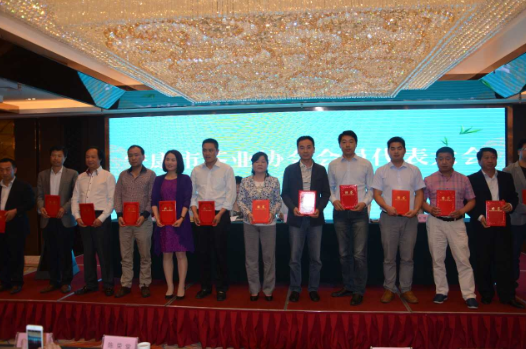 富硒茶陈鸿昌场地(富硒茶的作用与功效)-硒宝网