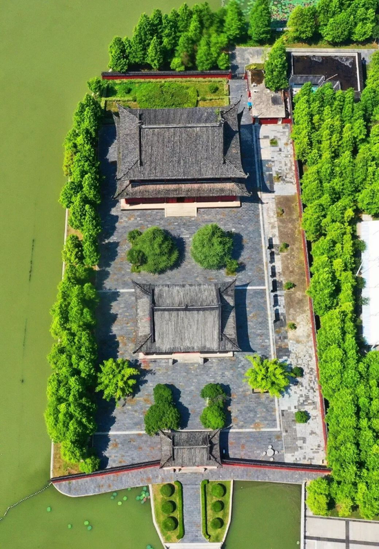 利川红富硒茶贵吗(贵茶红富硒利川有卖吗)-硒宝网