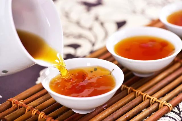 富硒茶含有蛋白质(茶中蛋白质的作用)-硒宝网