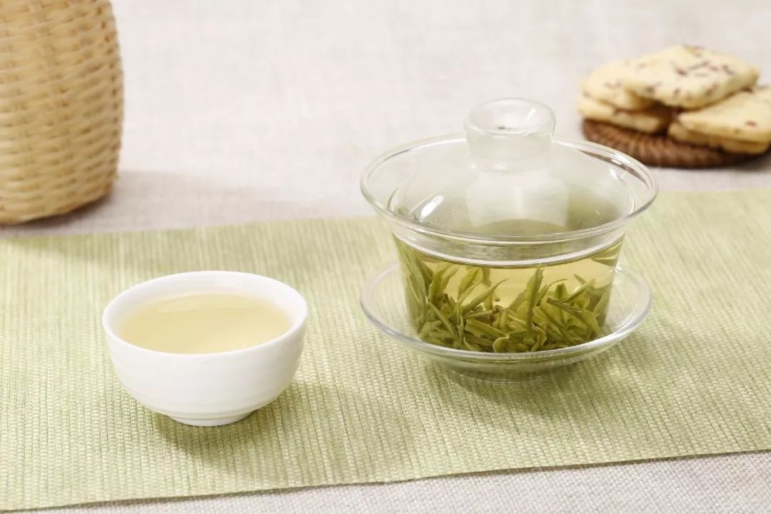 富硒白茶饼茶泡法(富硒白茶是什么茶)-硒宝网