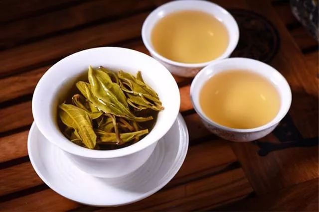 富硒白茶饼茶泡法(富硒白茶是什么茶)-硒宝网