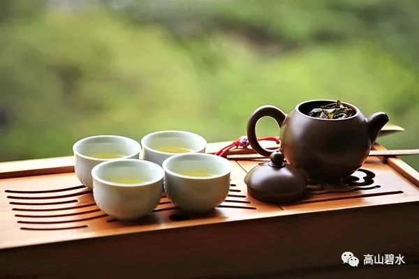 富硒白茶饼茶泡法(富硒白茶是什么茶)-硒宝网