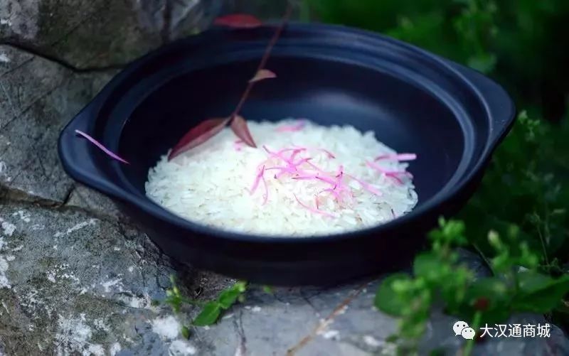 富硒面粉五斤价格（富硒面粉的价格）-硒宝网