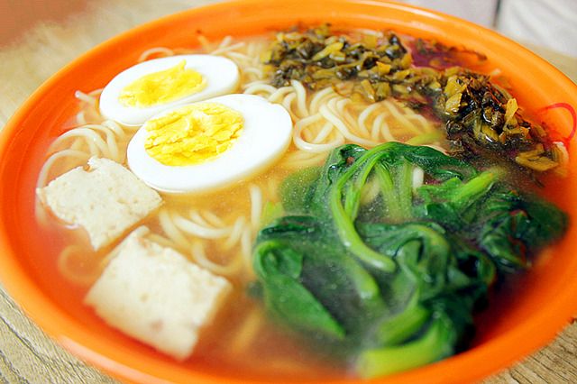 富硒玉米面粉鸡蛋（玉米黄鸡蛋和富硒蛋）-硒宝网