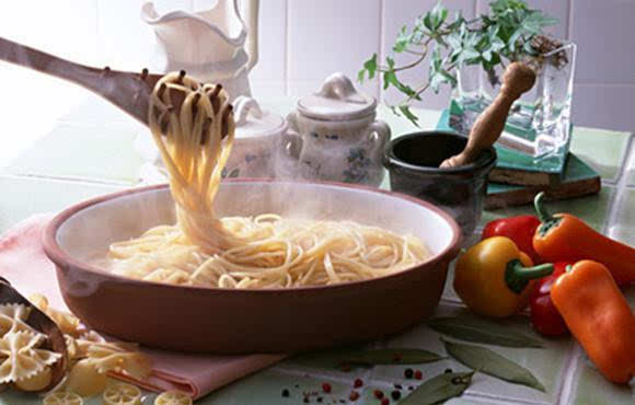 富硒蔬菜面条热量(面条含热量)-硒宝网