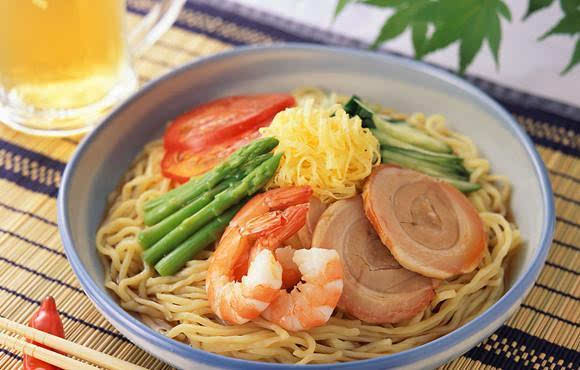 富硒蔬菜面条热量(面条含热量)-硒宝网