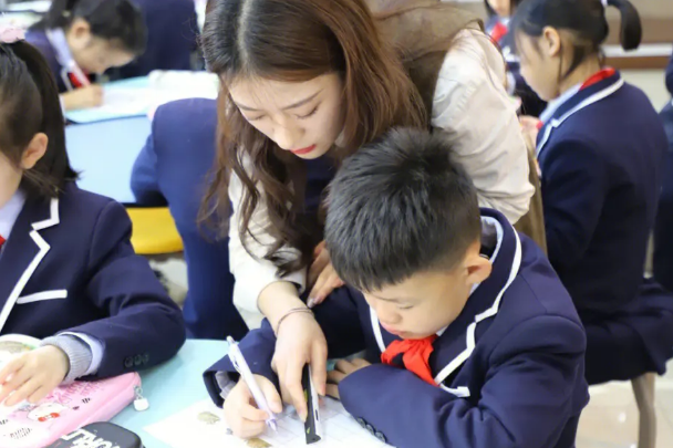 人体内含量最多的微量元素是(人体内微量元素的含量)-硒宝网