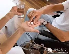 女人补钙吃哪种钙片好(女人补钙片的好处)-硒宝网