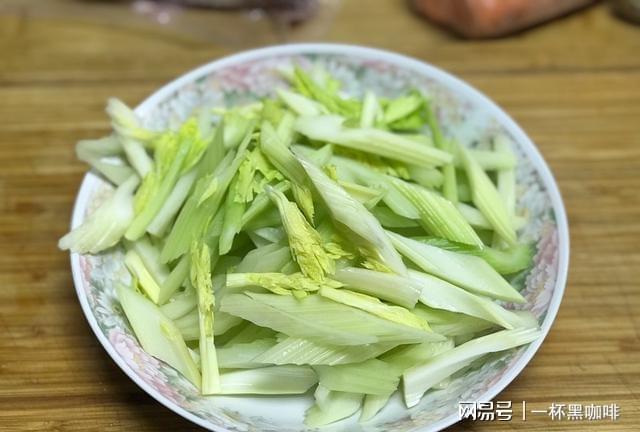 补钙蔬菜（蔬菜补钙排名）-硒宝网