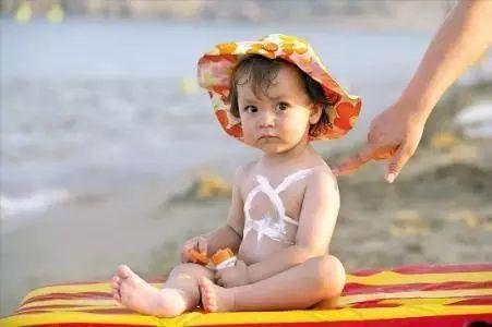 晒太阳补钙吗（晒太阳补钙要晒到皮肤吗）-硒宝网