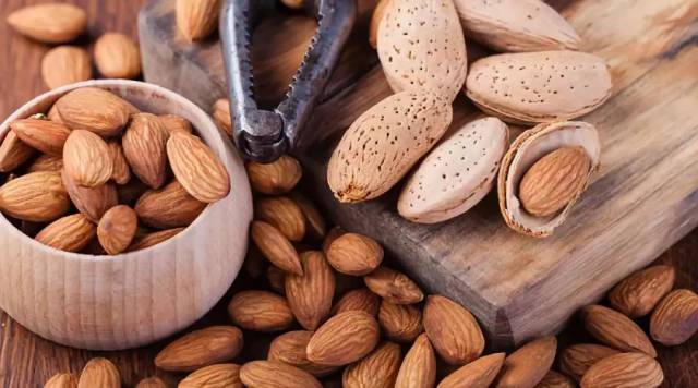 什么食物最补钙(食物补钙有哪些食物是最好)-硒宝网