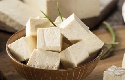 什么食物补钙最好最快(食物补钙好还是钙片补钙好)-硒宝网