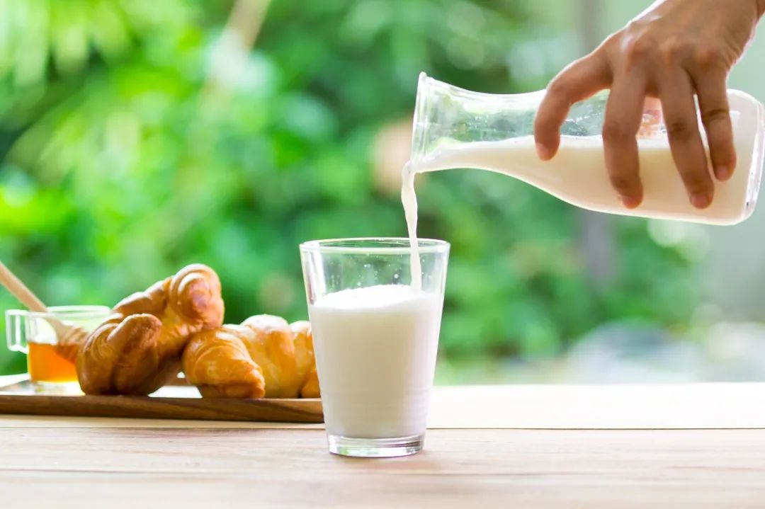 酸奶 补钙(酸奶补钙好还是纯牛奶补钙好)-硒宝网