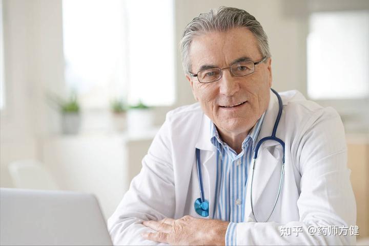 中老年人补钙什么时间吃钙片最好(老年人吃补钙片什么时候吃最佳)-硒宝网