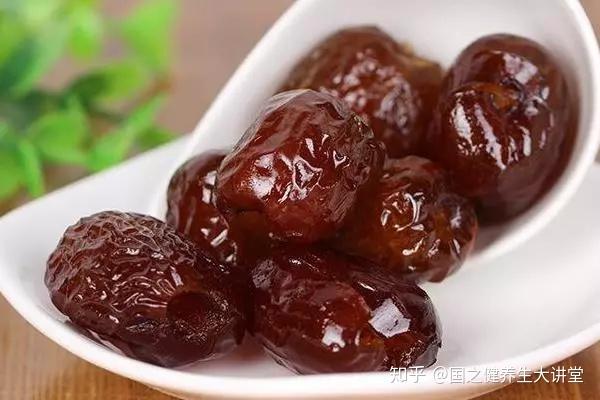 补铁就是补血吗（补血补铁是一个意思吗）-硒宝网