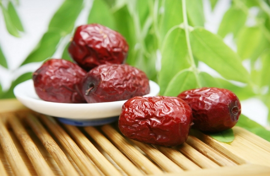 补铁就是补血吗(补血补铁是什么)-硒宝网